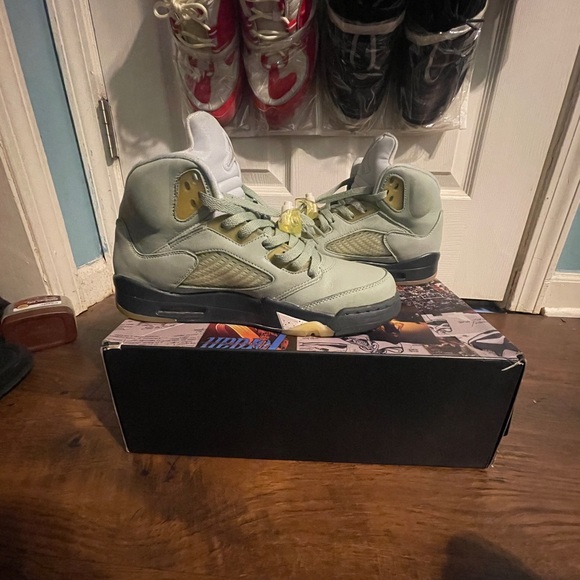 Jordan 5 - Picture 2 of 7